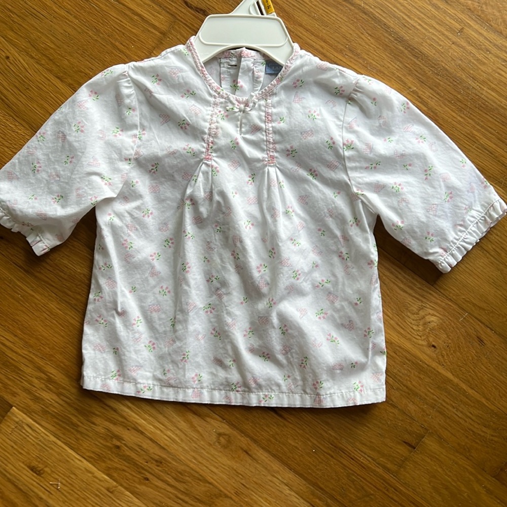 Lands End 12m girls top with lots of detail